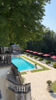 Visiter les éternels châteaux de la Loire, tout en séjournant dans un domaine avec un magnifique cadre, un havre de paix pour vous ressourcer.
Le calme et la tranquillité à une petite heure de Paris en TGV le @domaine_des_bidaudieres 
Réservation sur www.bidaudieres.com 
Nos meilleurs prix sur www.bidaudieres.com 
@domaine_des_bidaudieres #domainedesbidaudières #chateau #castle #hotel #chateauhotel #castlehotel #chateauxdelaloire #amazing #loirevalleycastles #travelphotography #tourainevaldeloire #touraineloirevalley #amboise #amboisecastle #amboisetourisme #loire #loirevalley #loirevalleytourism #france #travel #voyage #bestplacetogo #beautifulhotels #bestplace #tourism #beautifuldestinations